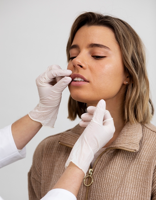 KALICI VE GEÇİCİ DUDAK DOLGUSU